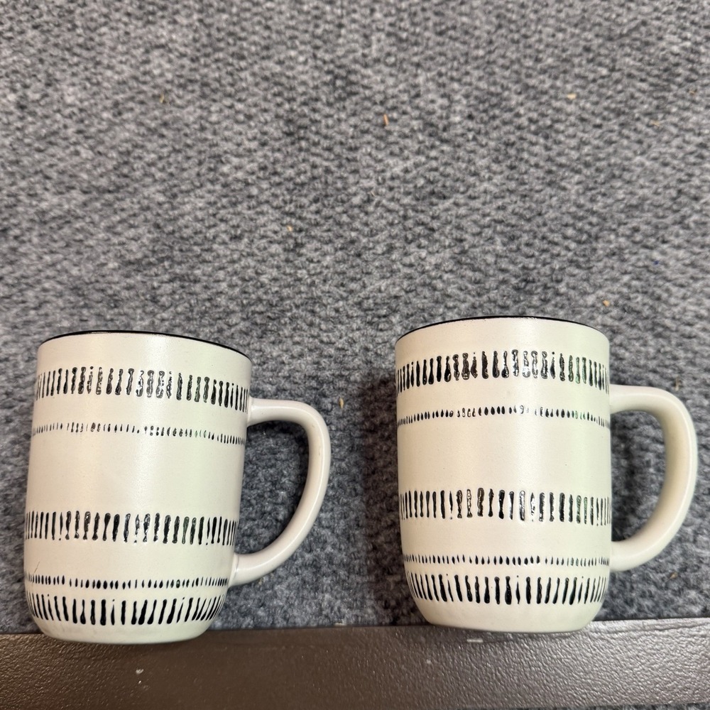 Hearth & Hand Magnolia Coffee Mug Stoneware Cup 12oz White Black Texture EUC (2)